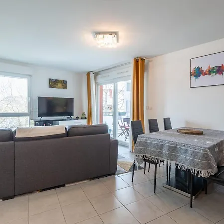 Joli T2 De 57 M Proche Et Vieille Appartamento
