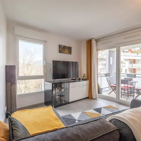 Joli T2 De 57 M Proche Et Vieille Appartamento